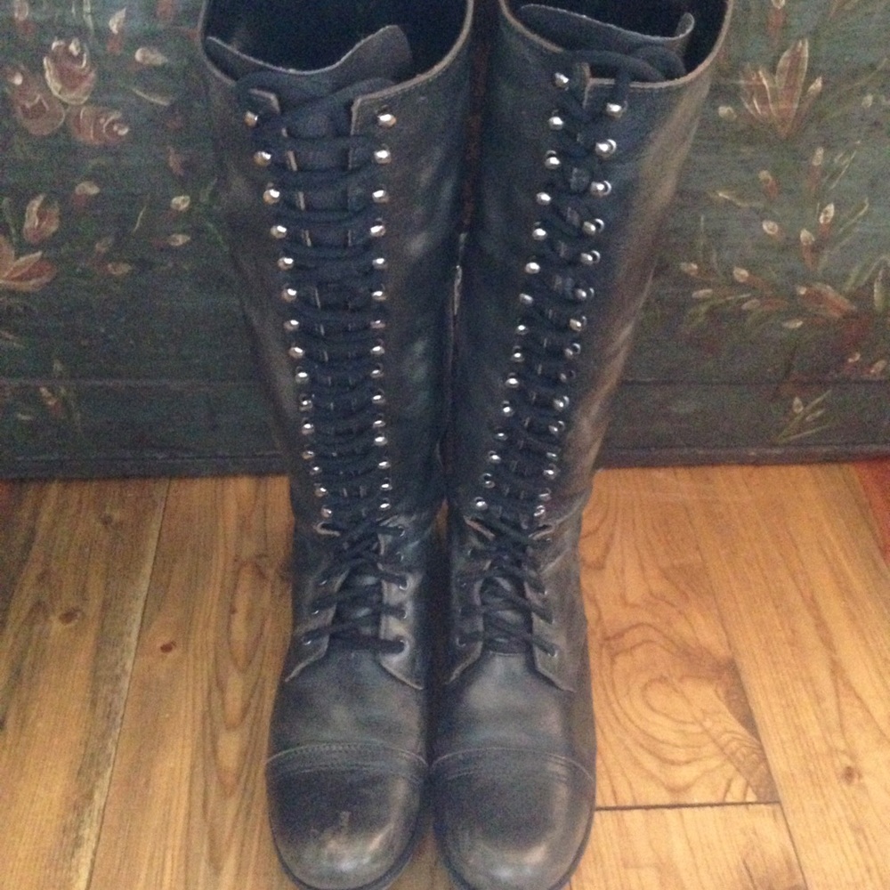STEVEN by Steve Madden Abee Black Lace-Up Boots